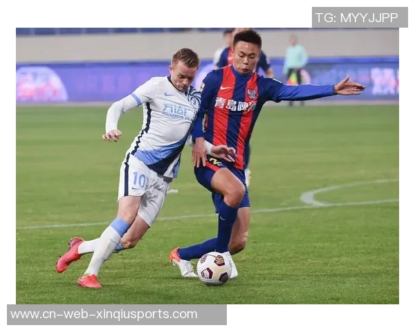 青岛与大连的足球对决谁能在赛场上笑到最后精彩赛事前瞻与分析 青岛与大连的足球对决谁能在赛场上笑到最后精彩赛事前瞻与分析